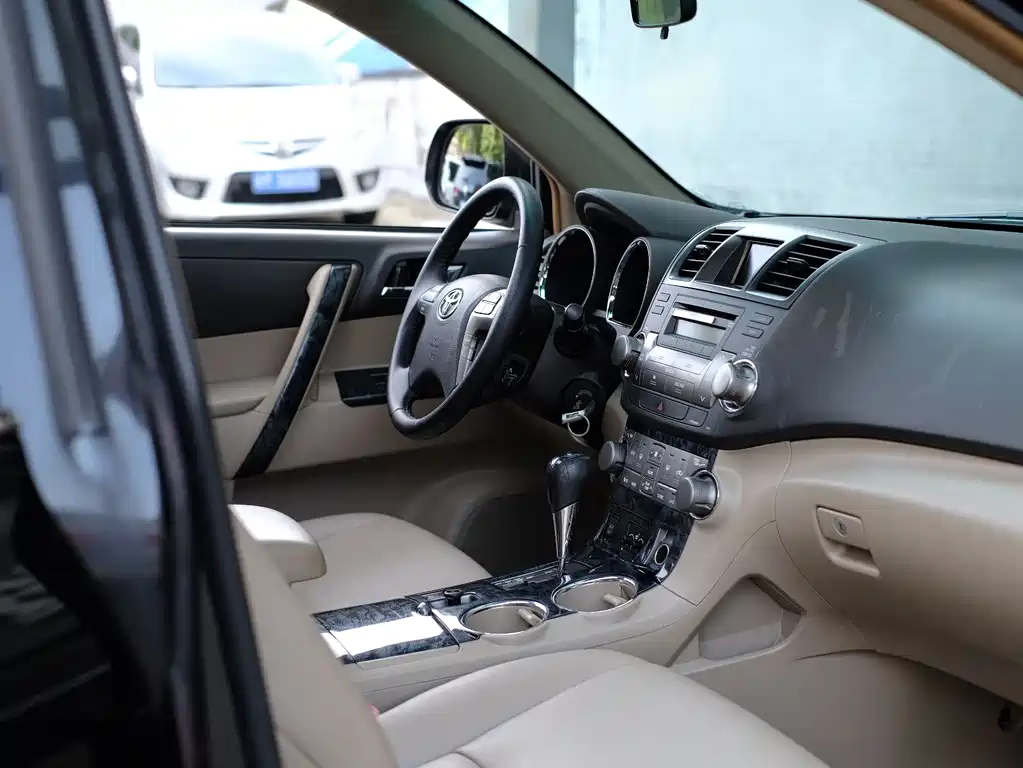 Highlander 2009 3.5L four-wheel drive 7-seat luxury version купить на сайте DeffCars