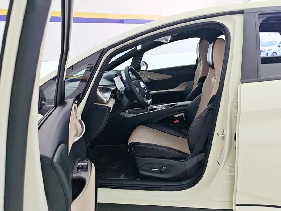 Dolphin 2025 420km Free Edition купить на сайте DeffCars