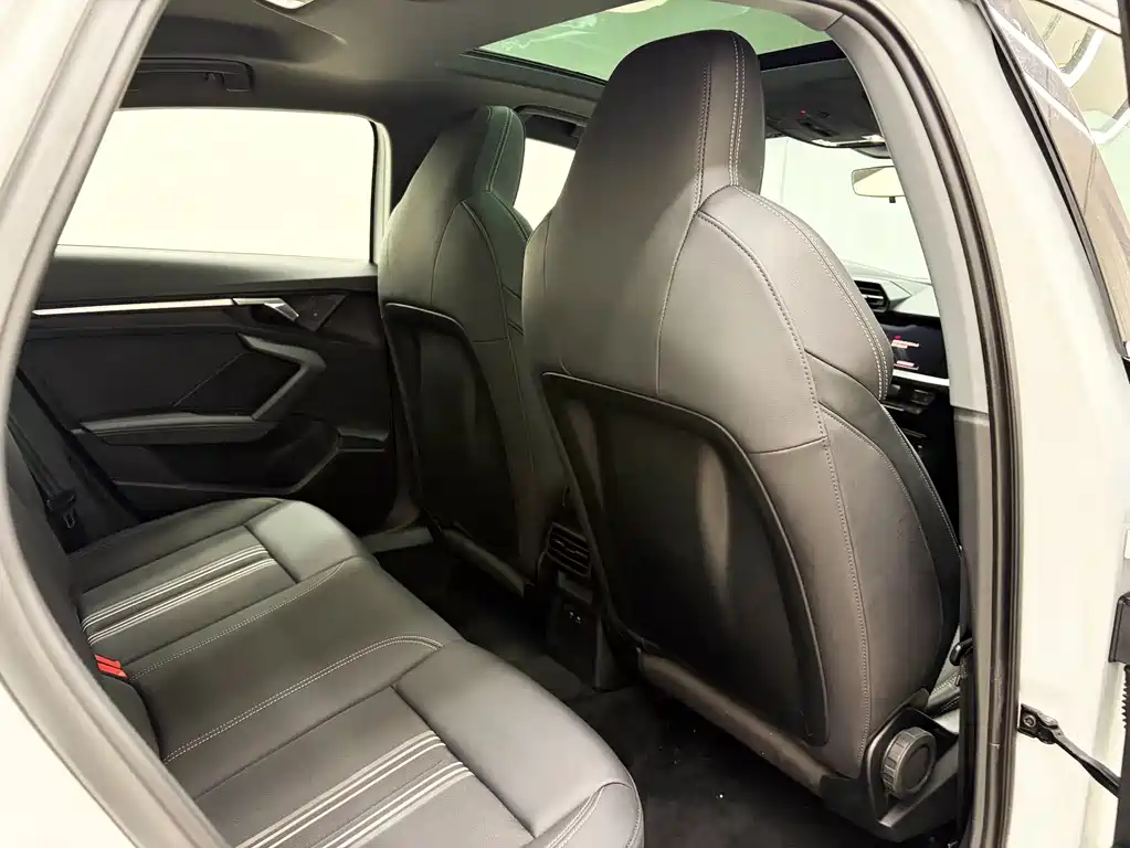 Audi A3 2021 A3L Limousine 35 TFSI Fashionable and Sporty купить на сайте DeffCars