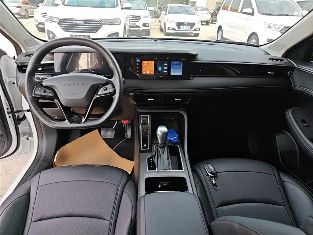 Roewe i5 2023 1.5L CVT Deluxe Edition купить на сайте DeffCars