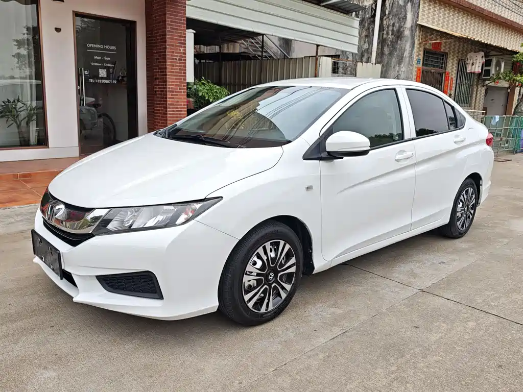 Fengfan 2019 1.5L CVT Comfort Edition купить на сайте DeffCars