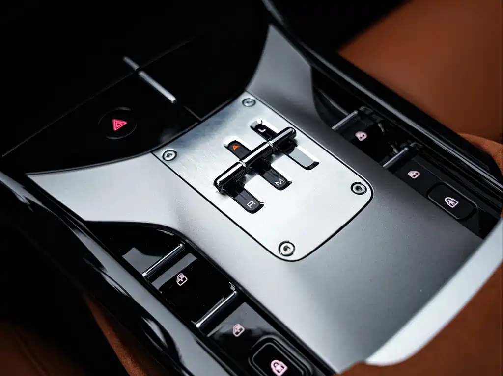 Purosangue 2023 6.5L V12 купить на сайте DeffCars