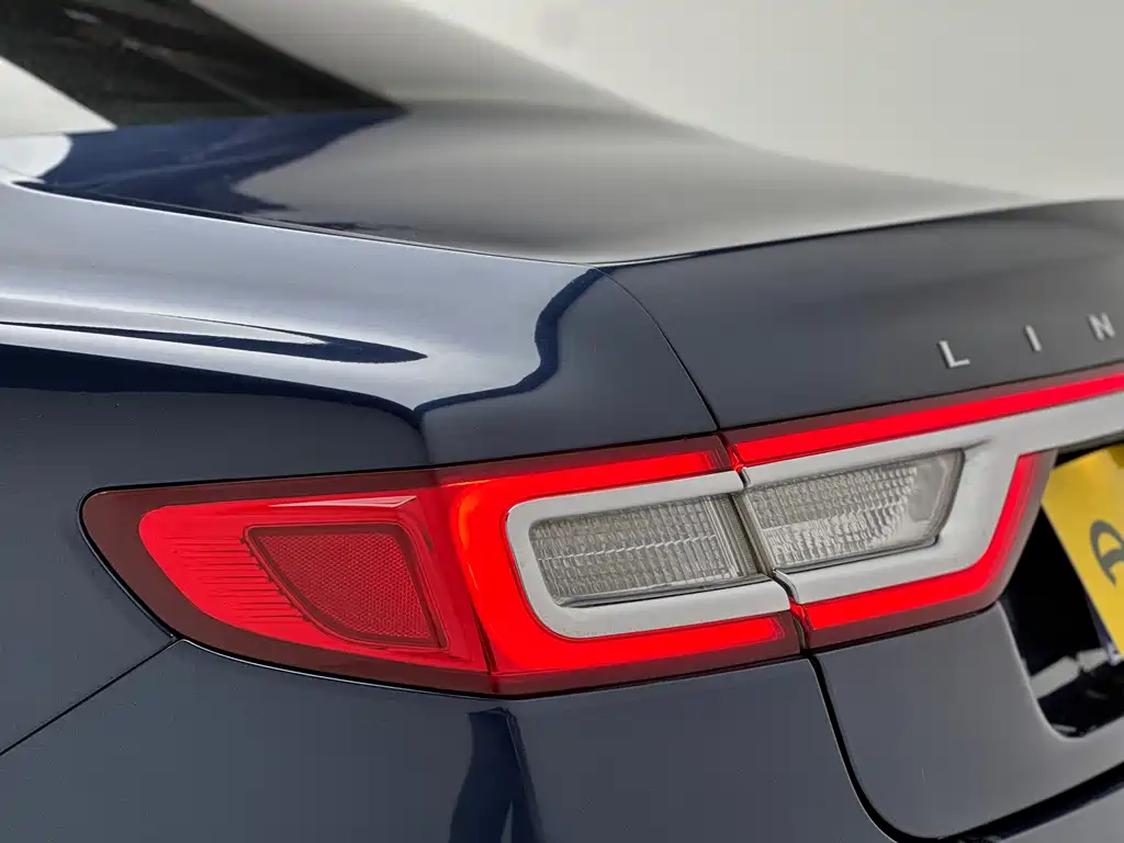 Lincoln Continental 2017 3.0T Four-wheel Drive Premium Edition купить на сайте DeffCars