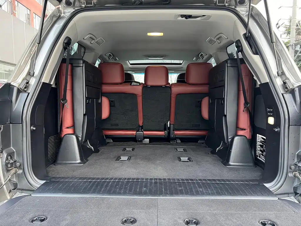Lexus LX 2019 570 Premium Luxury Edition купить на сайте DeffCars