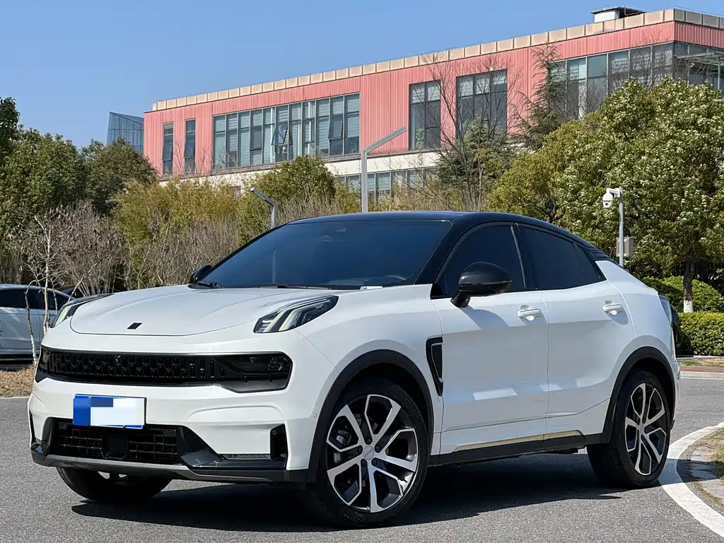 Lynk & Co 05 2022 2.0TD four-wheel drive Halo купить на сайте DeffCars