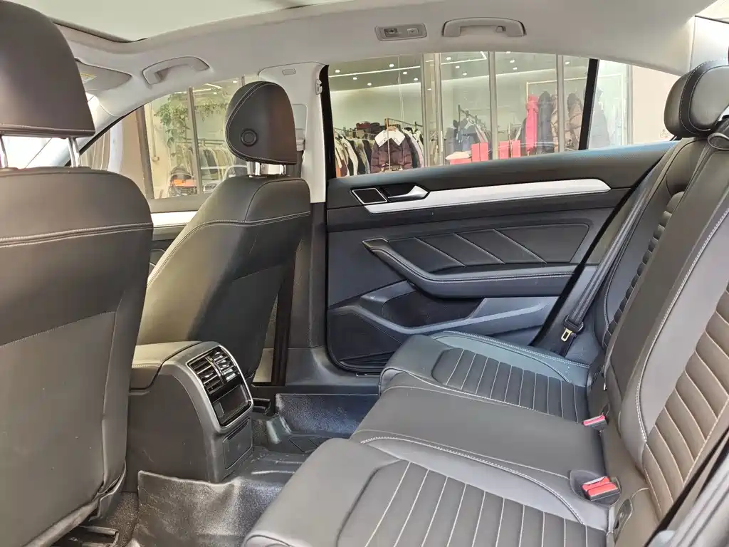 Magotan 2025 model 280TSI DSG comfort model купить на сайте DeffCars