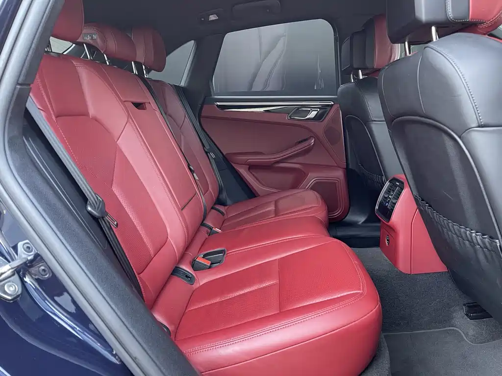 Macan 2022 Macan 2.0T купить на сайте DeffCars