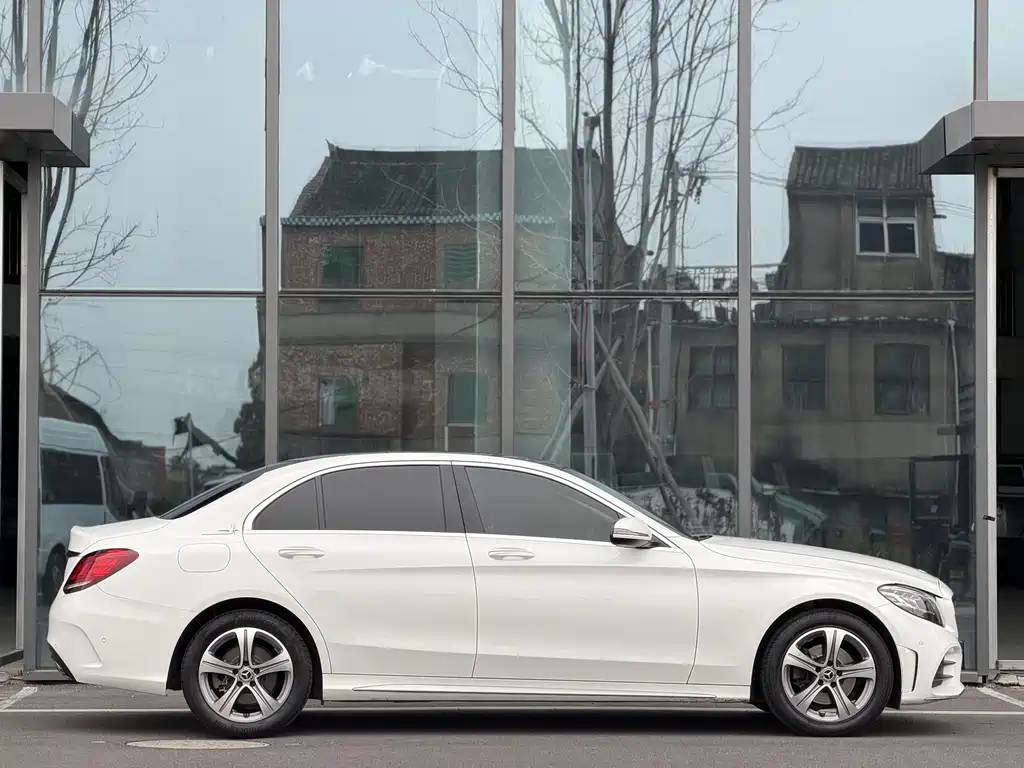 Mercedes-Benz C-Class 2021 C 260 L Sports Edition купить на сайте DeffCars