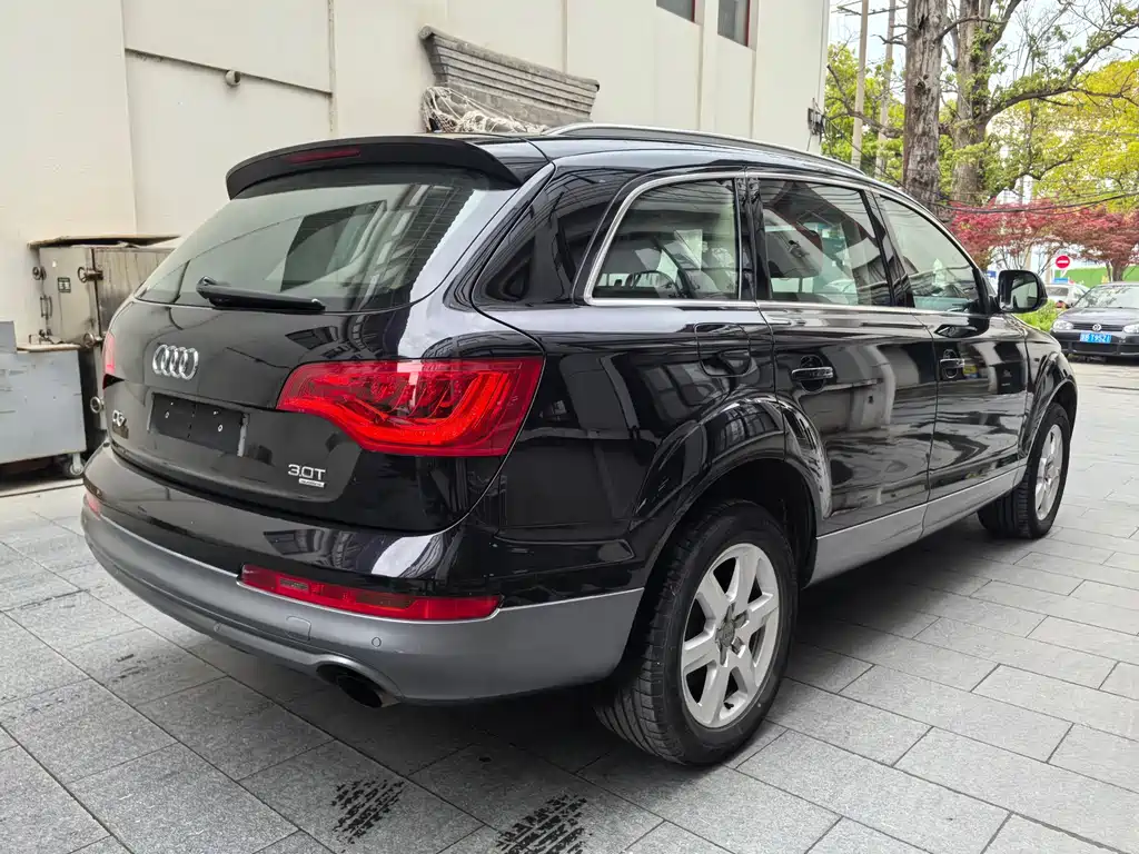 Audi Q7 2011 3.0 TFSI technology 245kW купить на сайте DeffCars