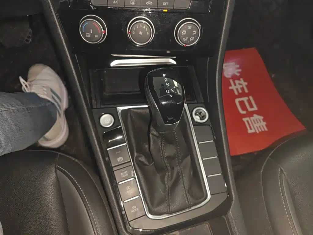 Sagitar 2022 280TSI DSG Flyover Edition купить на сайте DeffCars