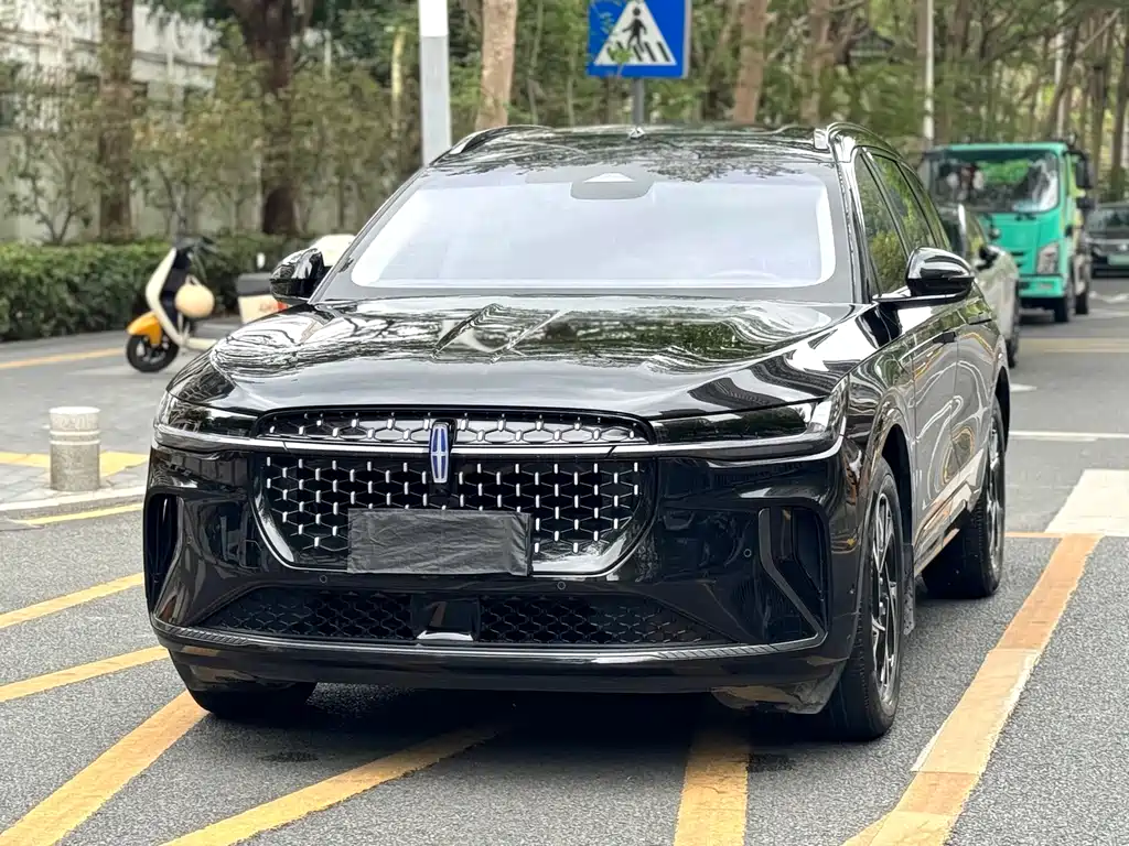 Voyager 2023 2.0T four-wheel drive Zunyi hybrid version купить на сайте DeffCars