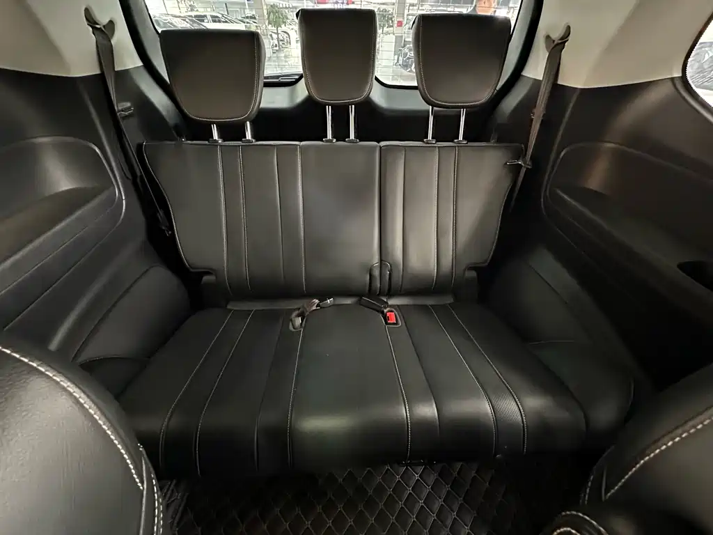 Trumpchi M6 2019 270T Automatic Exclusive Edition (seven seats) National V купить на сайте DeffCars