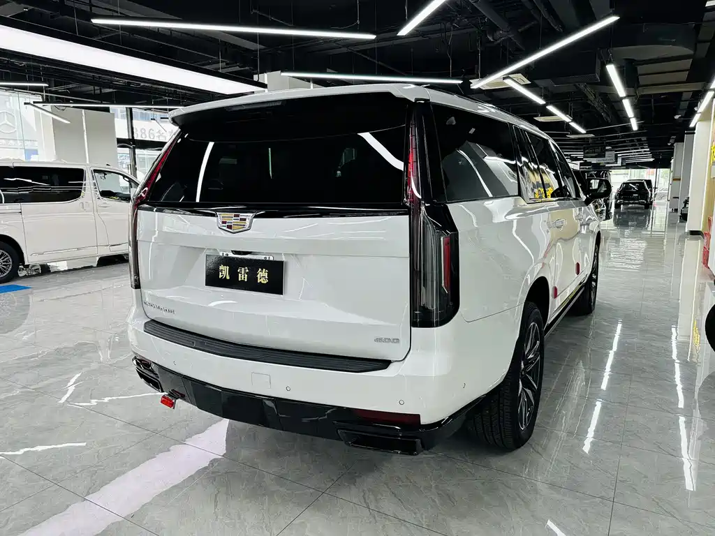 Escalade ESCALADE 2017 6.2L ESV Platinum Edition Extended купить на сайте DeffCars