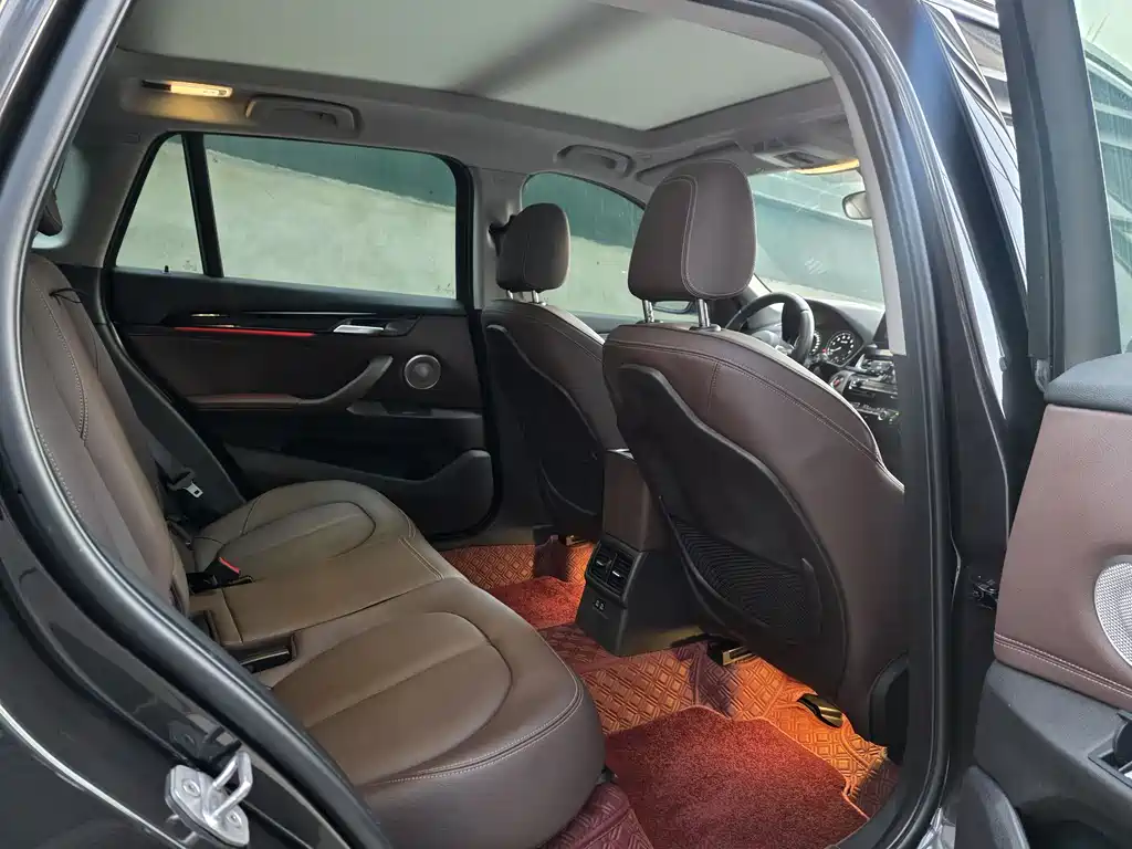 BMW X1 2021 sDrive25Li Leading Model купить на сайте DeffCars