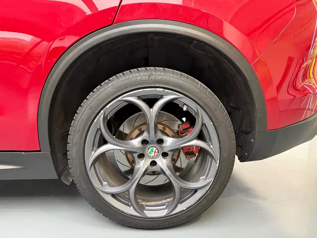 Stelvio 2017 2.0T 200HP Elite Edition купить на сайте DeffCars