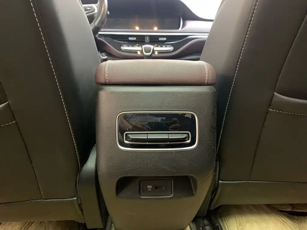 Trumpchi M6 2021 PRO 270T DCT Exclusive Edition купить на сайте DeffCars