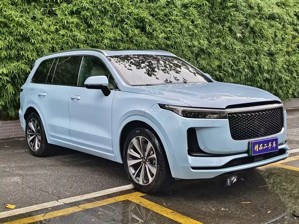Ideal ONE 2020款 增程6座版 купить на сайте DeffCars