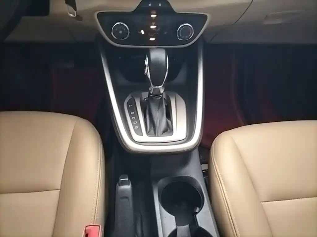 Escort 2017 facelift 1.5L automatic comfort type купить на сайте DeffCars