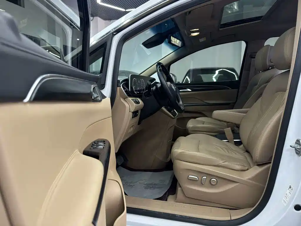Buick GL8 2021 ES Lu Zun 653T Exclusive model купить на сайте DeffCars