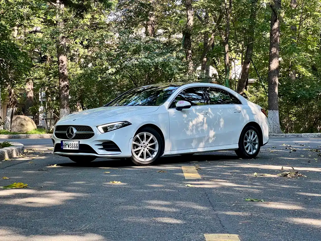 Mercedes A-Class 2020 A 200 L sports sedan купить на сайте DeffCars