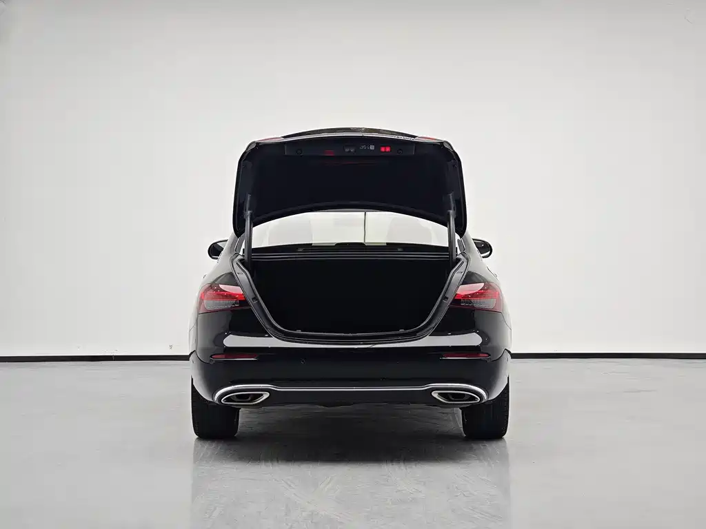 Mercedes-Benz E-Class 2023 E 300 L Fashion купить на сайте DeffCars