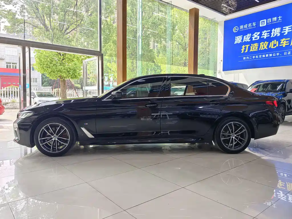 BMW 5 Series 2022 525Li M Sports Package купить на сайте DeffCars