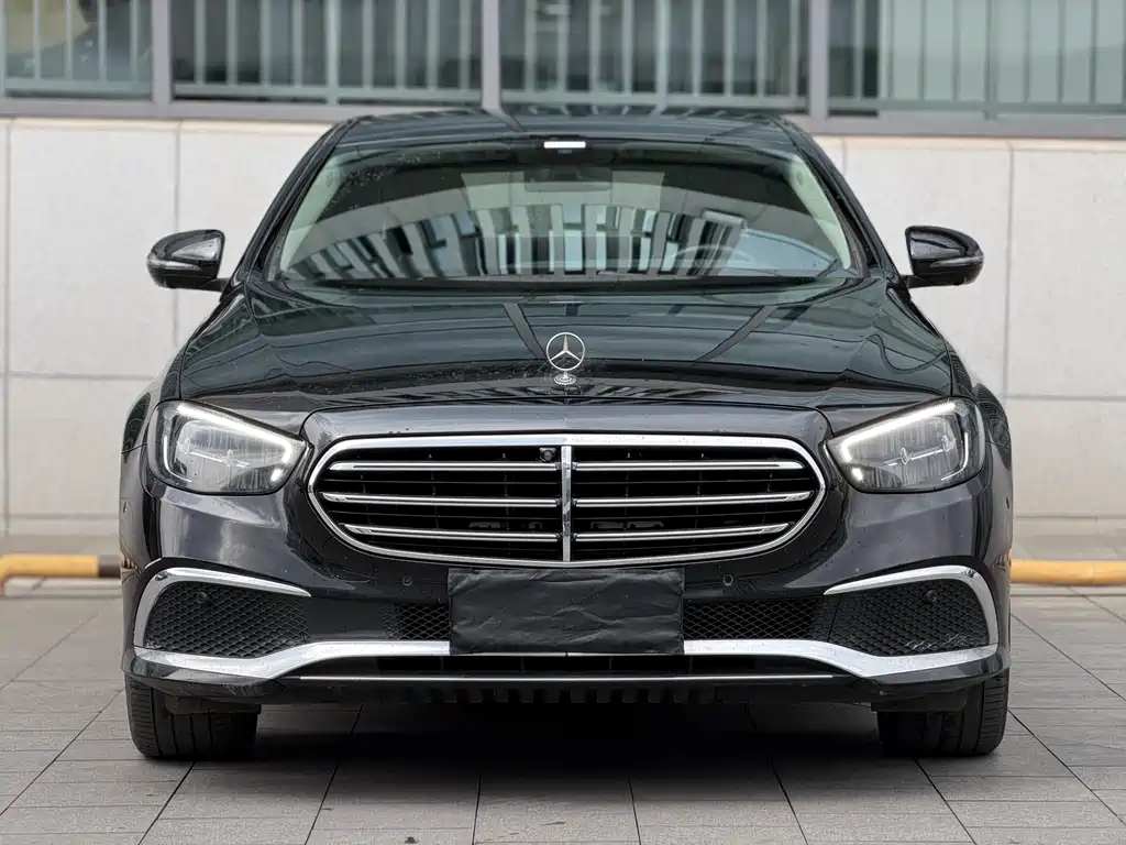 Mercedes-Benz E-Class 2023 E 300 L Luxury Model купить на сайте DeffCars