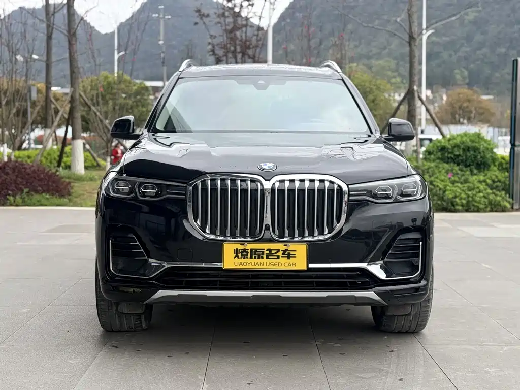BMW X7 2021 xDrive40i Leading Luxury Package купить на сайте DeffCars