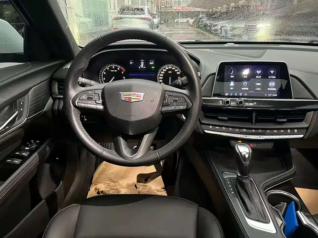Cadillac CT4 2022 28T Fashion Model купить на сайте DeffCars
