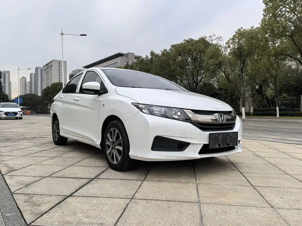 Fengfan 2018 1.5L CVT Comfort Edition купить на сайте DeffCars