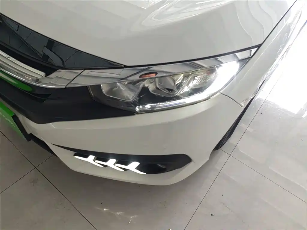 Civic 2016 220TURBO CVT Deluxe Edition купить на сайте DeffCars