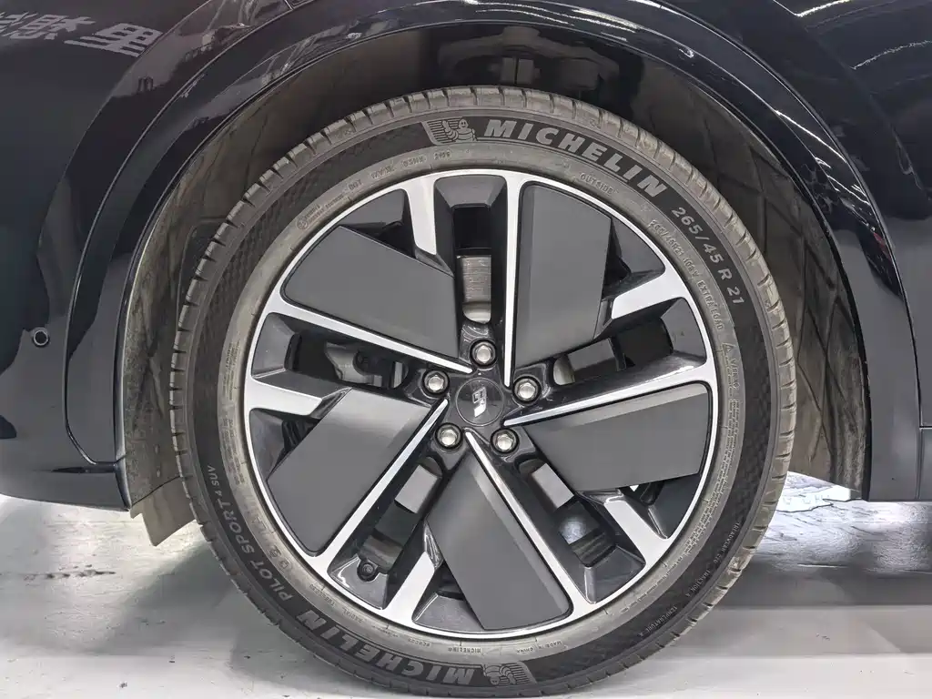 Ideal L7 2025 Ultra Smart Refresh купить на сайте DeffCars