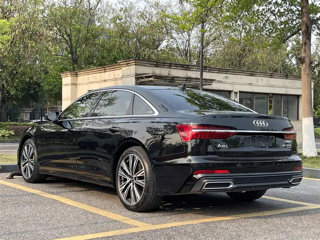 Audi A6L 2022 55 TFSI quattro exclusive dynamic model купить на сайте DeffCars