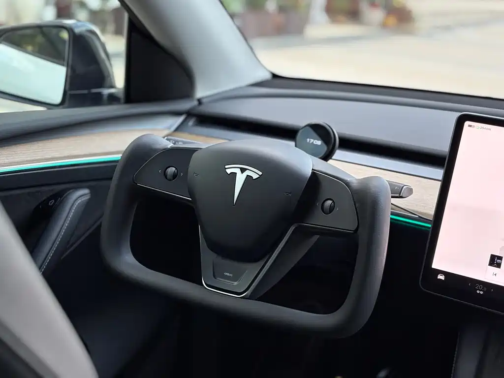 Model Y 2022 Performance high-performance all-wheel drive version купить на сайте DeffCars