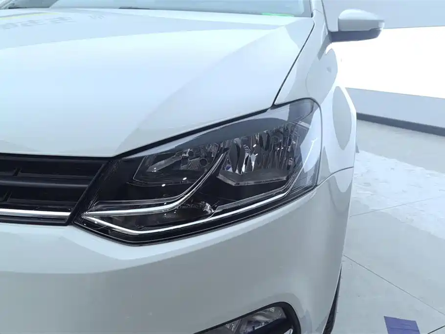 Polo 2018 1.5L automatic safety model купить на сайте DeffCars