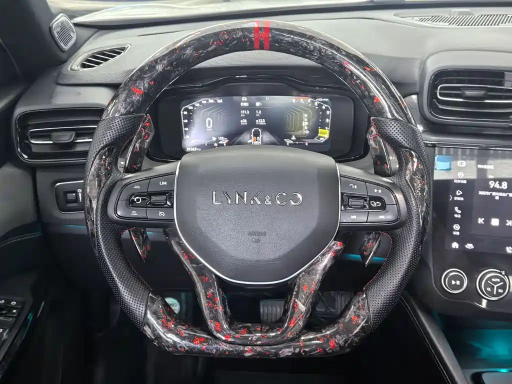 Lynk & Co 03 2021 2.0TD Automatic Champion Edition купить на сайте DeffCars