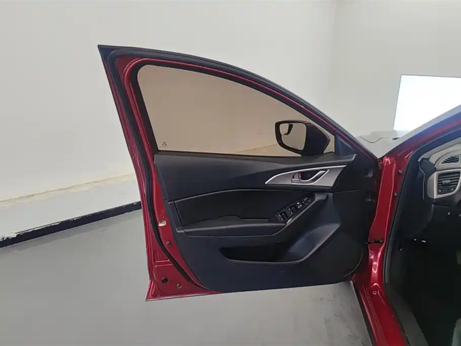 Mazda3 Angkesela 2019 Cloud Control Edition Sedan 1.5L Automatic Luxury Type National V купить на сайте DeffCars