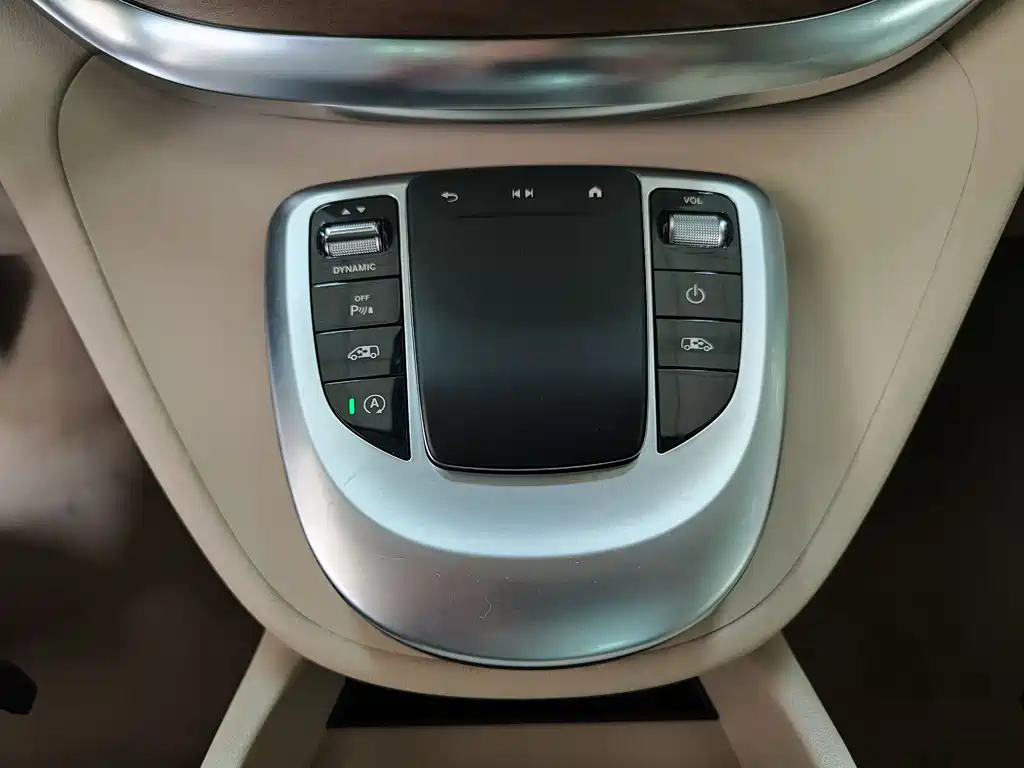 Mercedes-Benz V-Class 2022 V 260 Premium Edition купить на сайте DeffCars