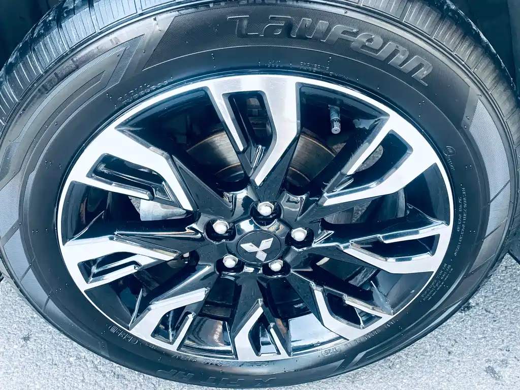 Outlander 2019 2.0L 2WD Enjoy Edition 7 seats National V купить на сайте DeffCars