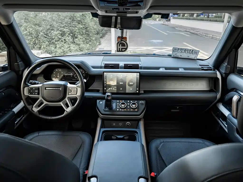 Land Rover Defender 2022 110 P400 Dark Special Edition купить на сайте DeffCars