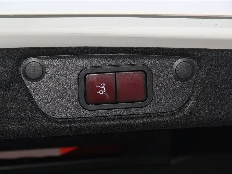 Mercedes-Benz C-Class 2019 facelift C 260 L sports version купить на сайте DeffCars