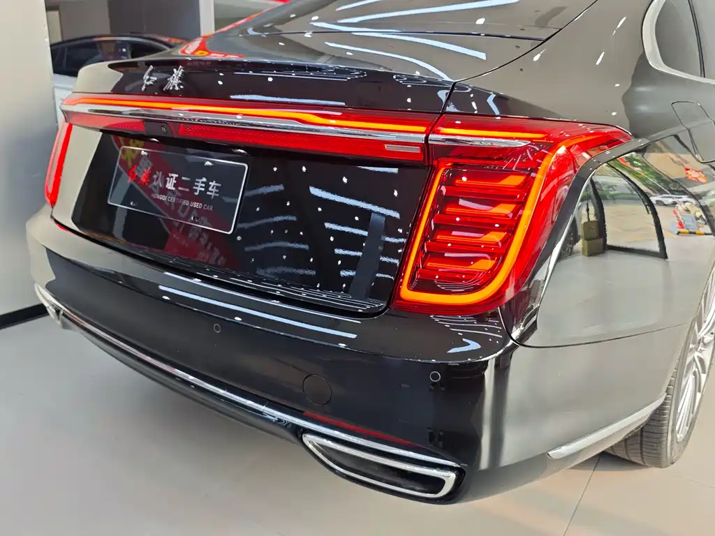 Hongqi H9 2022 2.0T Zhilian Flagship Edition купить на сайте DeffCars