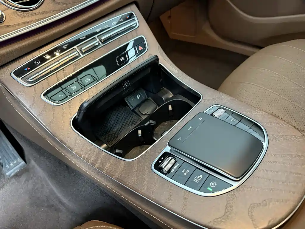 Mercedes-Benz E-Class 2023 E 300 L Fashion купить на сайте DeffCars