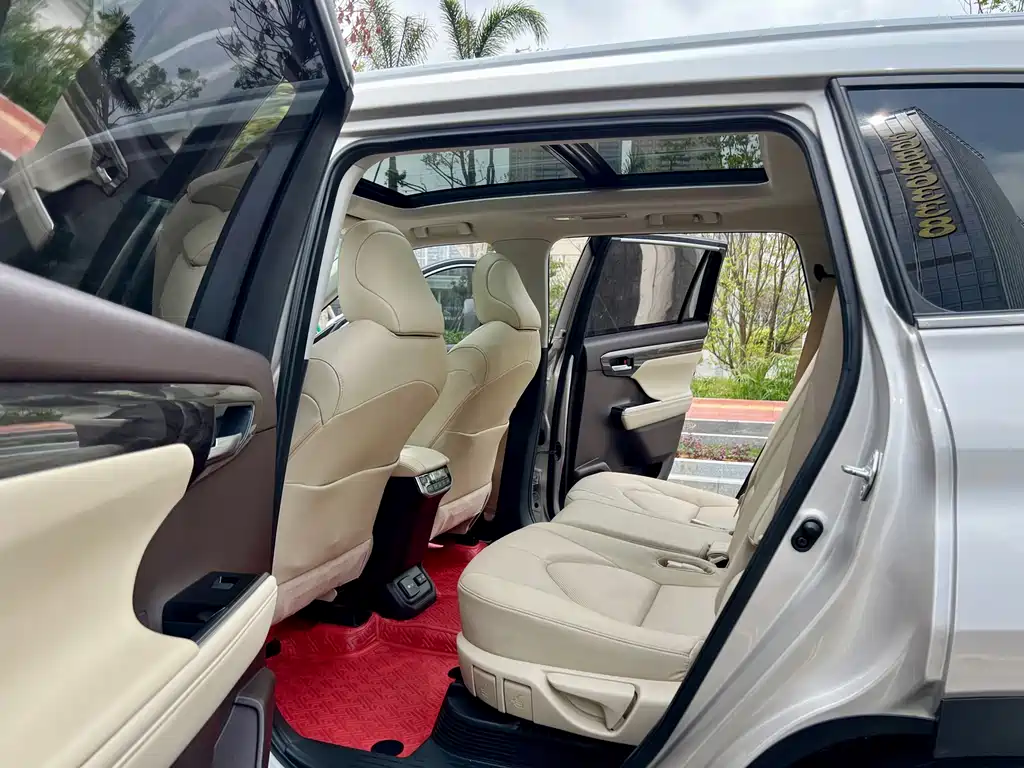 Highlander 2022 dual engine 2.5L four-wheel drive extreme version 7 seats купить на сайте DeffCars