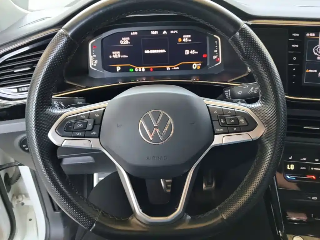 Tyron X 2020 330TSI 2WD Premium Zhilian Edition купить на сайте DeffCars