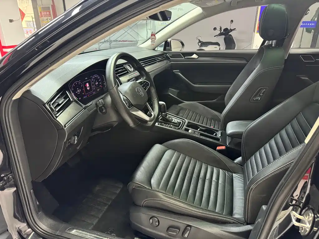 Magotan 2020 330TSI DSG leading model купить на сайте DeffCars