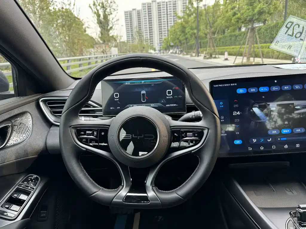Seal 2022 550km standard range rear-wheel drive elite version купить на сайте DeffCars