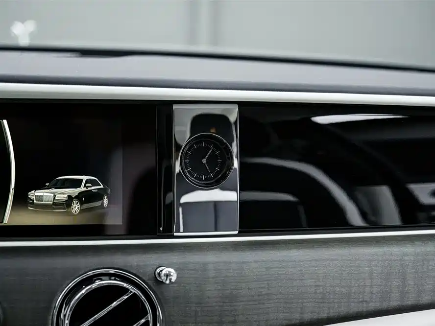 Ghost 2021 6.7T long wheelbase version купить на сайте DeffCars