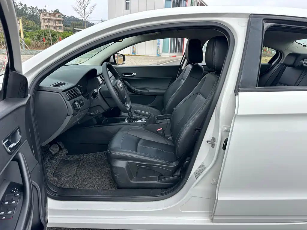 Qoros 3 2018 GT 1.6T Automatic Premium Model купить на сайте DeffCars