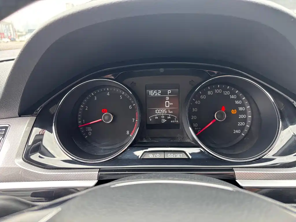 Bora 2018 1.5L automatic comfort model купить на сайте DeffCars